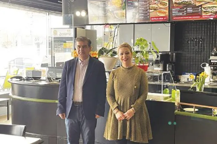 روزی ۱۵ ساعت کار کردم اما عقب‌نشینی نکردم